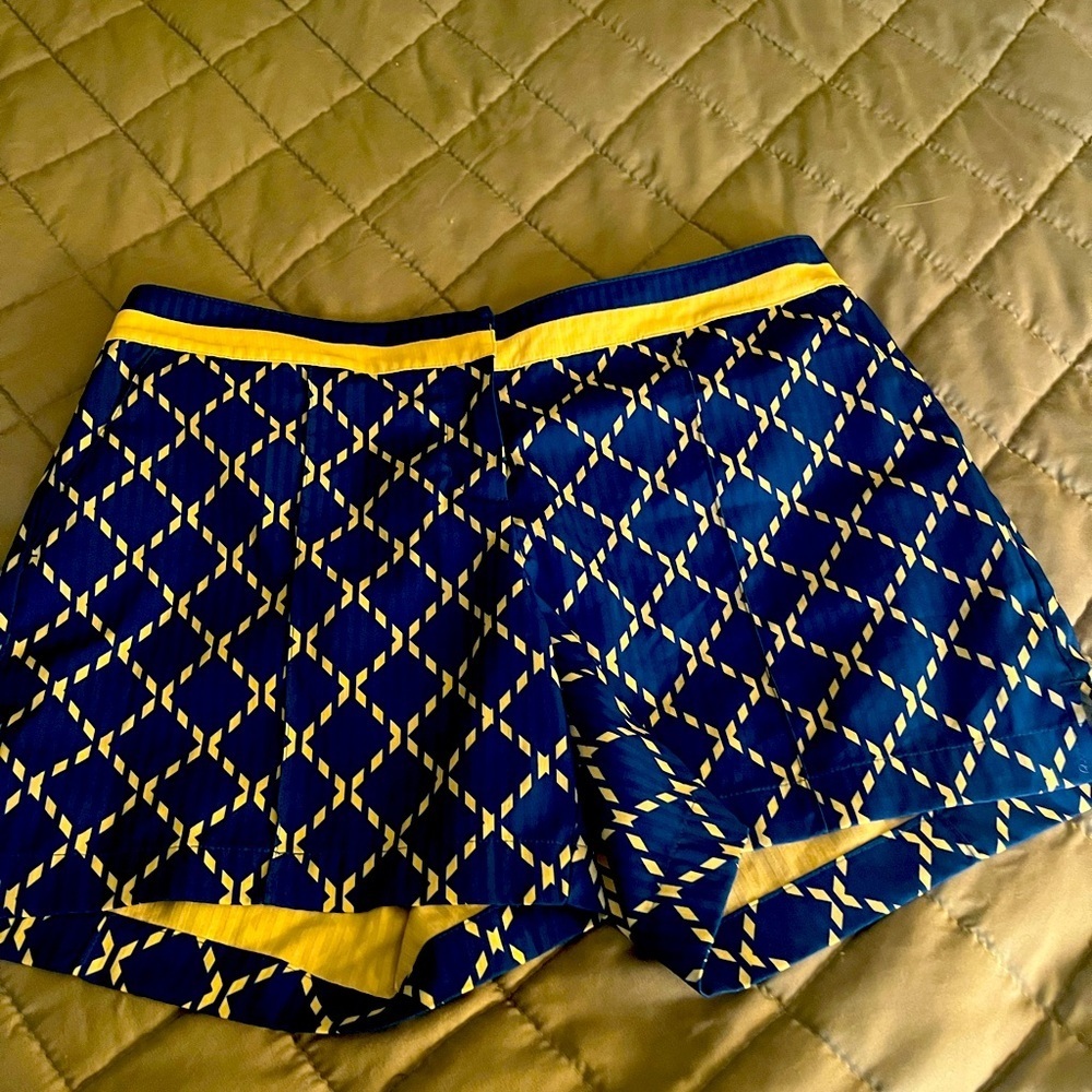 Slazenger women’s royal blue golf shorts size 6